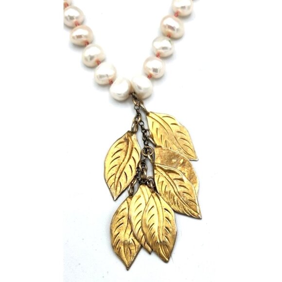Faux Pearl Necklace With Dangling Gold Tone Leaves - Picture 2 of 2